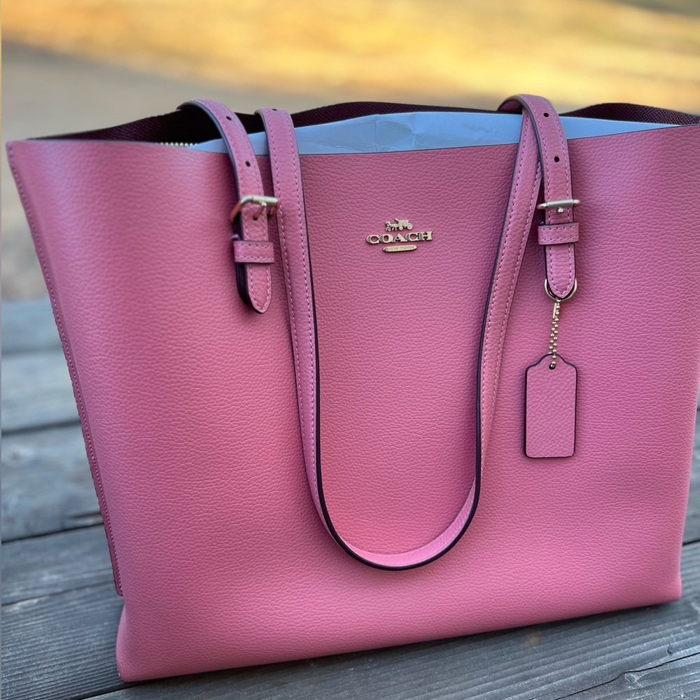 Salmon/Pink Mollie 25 Coach Purse w/ 2 matching wallets!